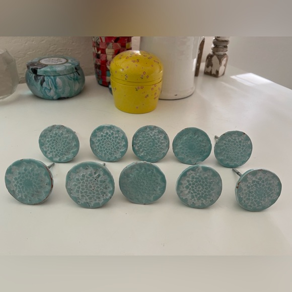 8 Turquoise ceramic Knobs from Anthropologie. Each is hand made & hand painted. - Picture 1 of 9